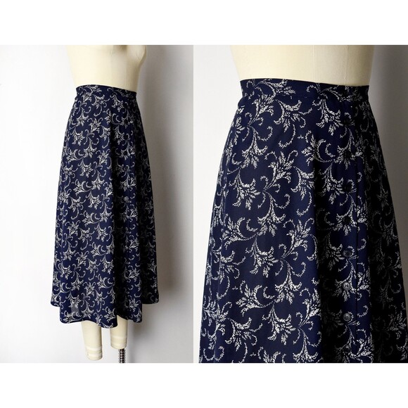 1990s Navy Midi Skirt Size Small 90s Button Front Skirt Vine Bouquet Print - Picture 2 of 9
